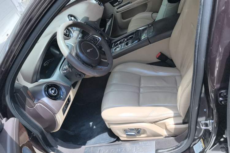 Used Jaguar XJ 2012 XJL 3.0 Panoramic Business Edition Left Front Seat