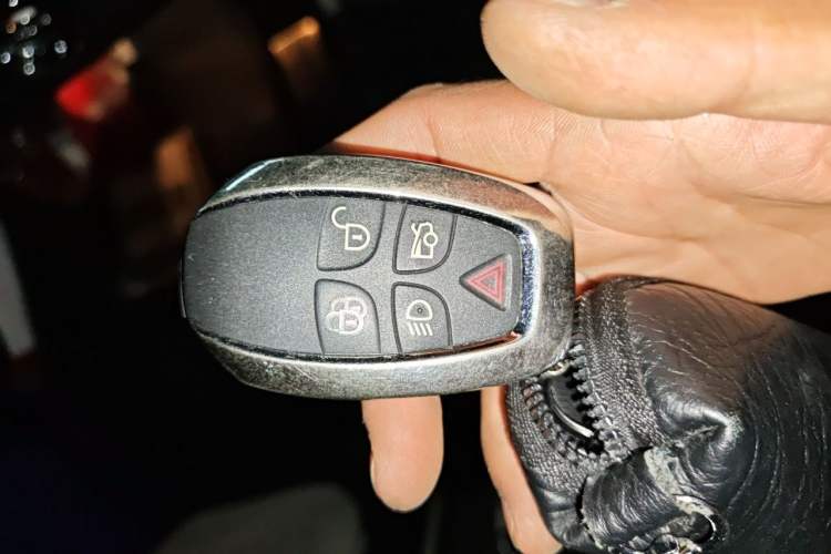 Used Jaguar XJ 2012 XJL 3.0 Panoramic Business Edition Vehicle Key