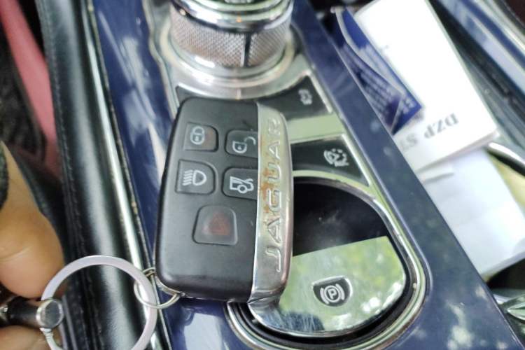 Used Jaguar XJ 2012 XJL 3.0 Panoramic Business Edition Vehicle Key