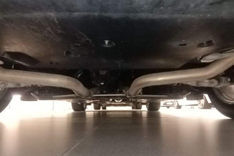 Used Jaguar XJ 2012 XJL 3.0 Panoramic Business Edition Chassis Rear