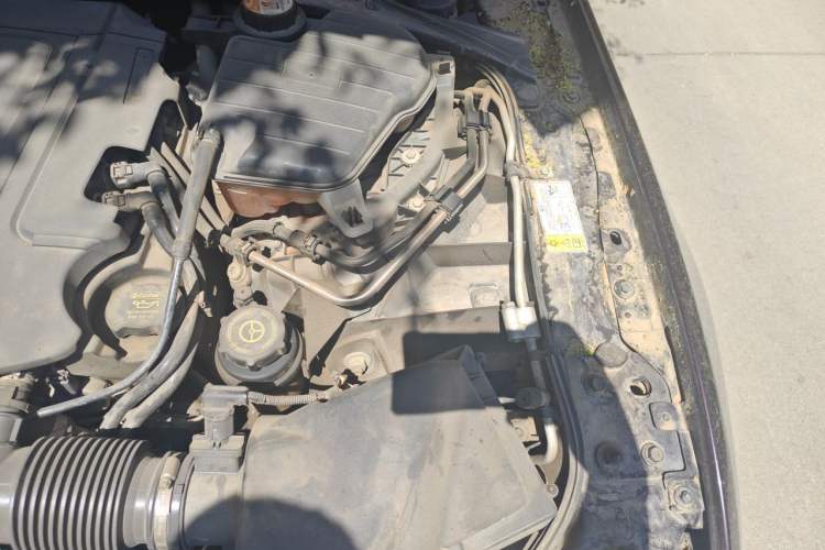 Used Jaguar XJ 2012 XJL 3.0 Flagship Business Edition Engine Bay Left