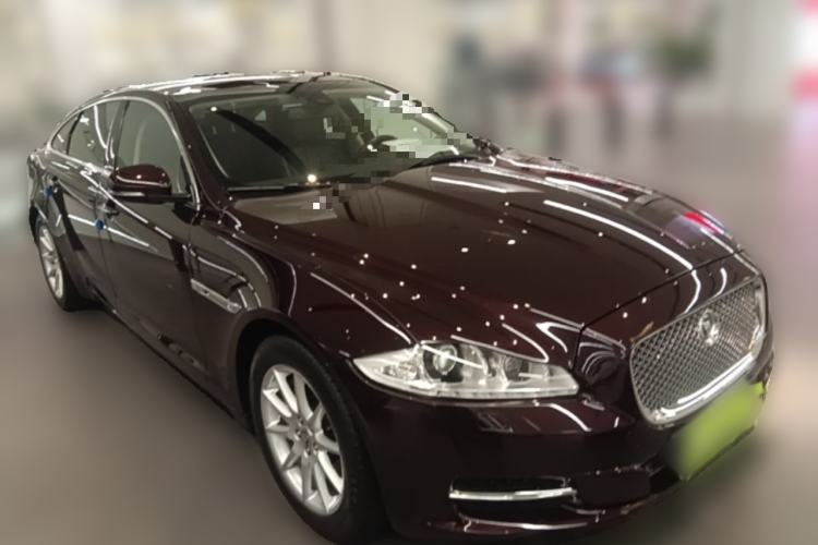 Used Jaguar XJ 2012 XJL 3.0 Panoramic Business Edition Front Right 45 Deg