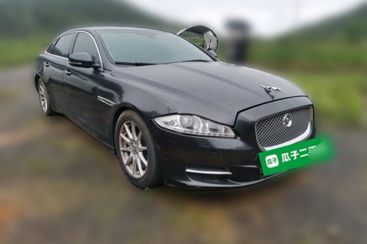 Used Jaguar XJ 2012 XJL 3.0 Panoramic Business Edition Front Right 45 Deg