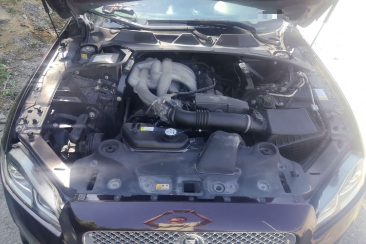 Used Jaguar XJ 2012 XJL 3.0 Flagship Business Edition Engine Bay