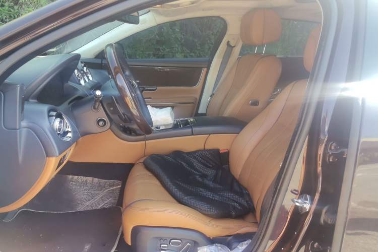 Used Jaguar XJ 2012 XJL 3.0 Flagship Business Edition Left Front Seat