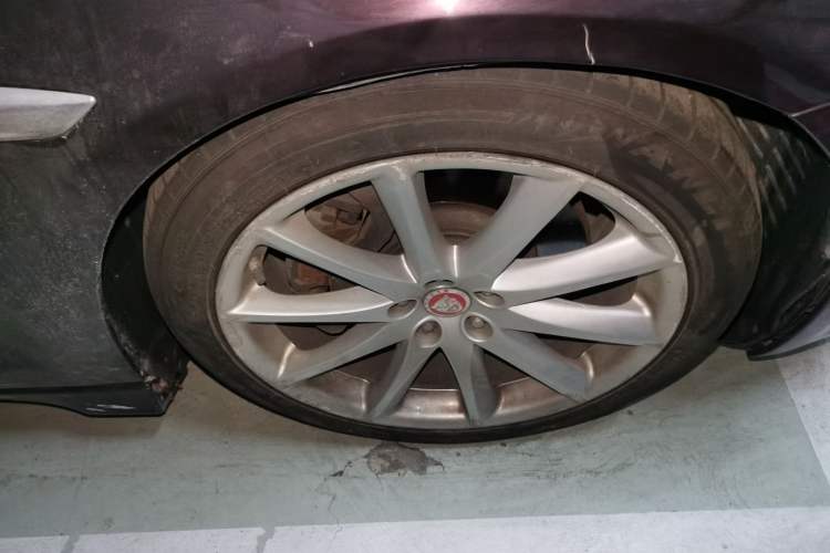 Used Jaguar XJ 2012 XJL 3.0 Flagship Business Edition Right Front Wheel Hub