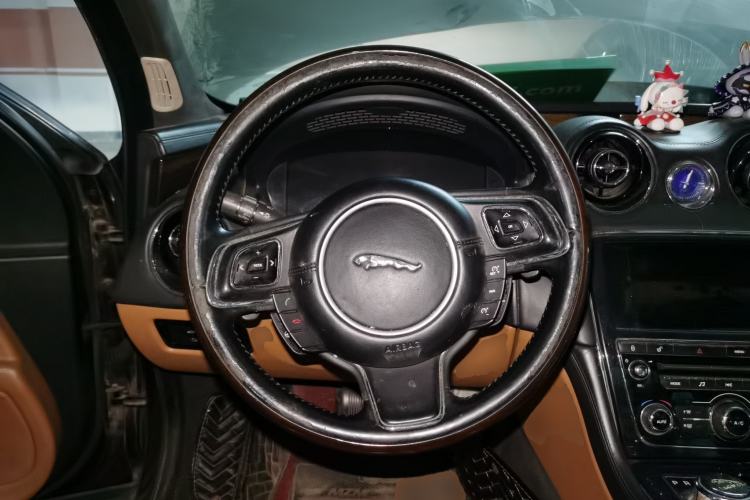 Used Jaguar XJ 2012 XJL 3.0 Flagship Business Edition Steering Wheel