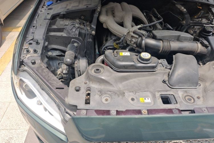 Used Jaguar XJ 2012 XJL 3.0 Panoramic Business Edition Engine Bay Right