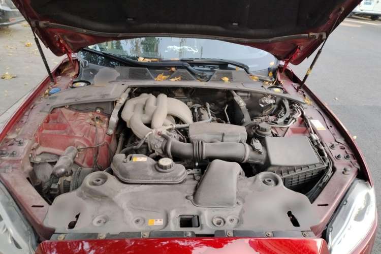 Used Jaguar XJ 2012 XJL 3.0 Flagship Business Edition Engine Bay