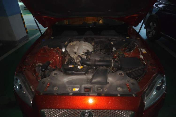 Used Jaguar XJ 2012 XJL 3.0 Flagship Business Edition Engine Bay