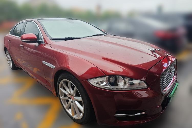 Used Jaguar XJ 2012 XJL 3.0 Flagship Business Edition Front Right 45 Deg
