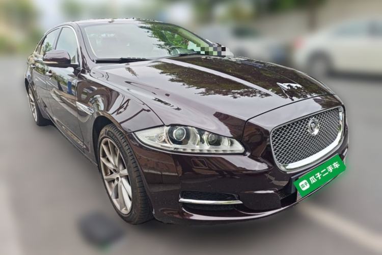 Used Jaguar XJ 2012 XJL 3.0 Flagship Business Edition Front Right 45 Deg