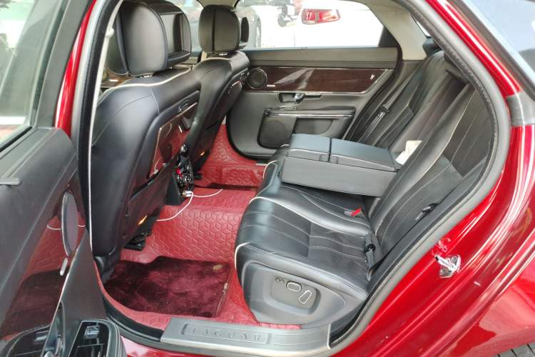 Used Jaguar XJ 2012 XJL 3.0 Flagship Business Edition Left Rear Seat