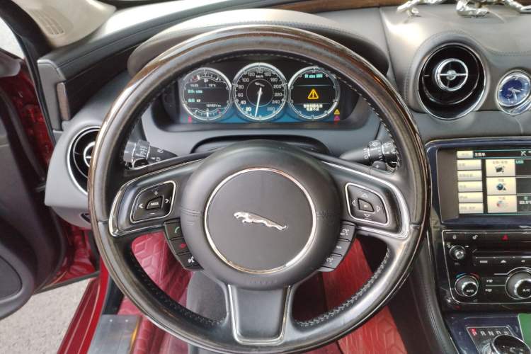 Used Jaguar XJ 2012 XJL 3.0 Flagship Business Edition Steering Wheel