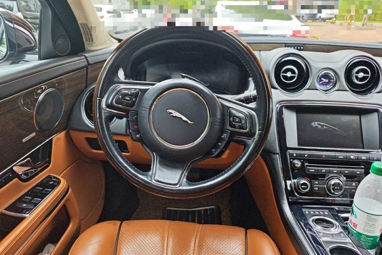 Used Jaguar XJ 2012 XJL 3.0 Flagship Business Edition Steering Wheel