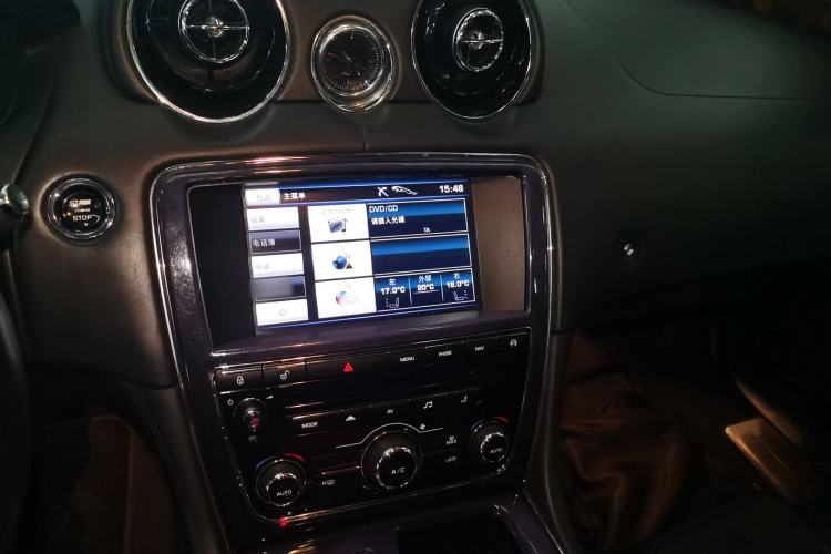 Used Jaguar XJ 2012 XJL 3.0 Panoramic Business Edition Audio And AC Panel