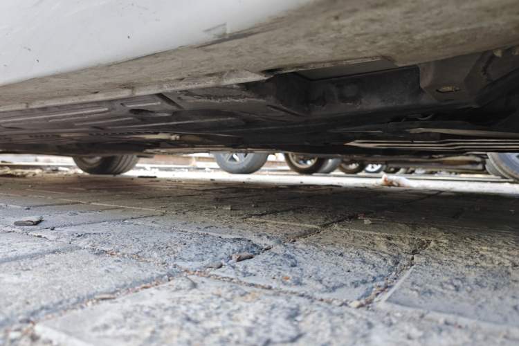 Used Jaguar XJ 2012 XJL 3.0 Panoramic Business Edition Chassis Front Right