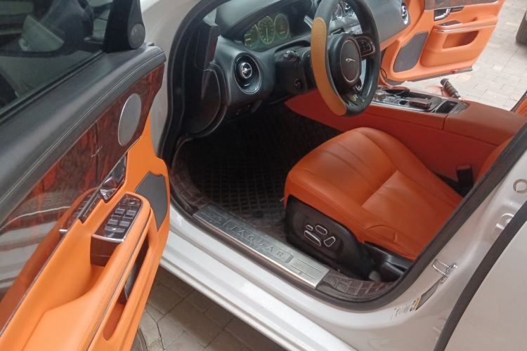 Used Jaguar XJ 2012 XJL 3.0 Panoramic Business Edition Driver Seat