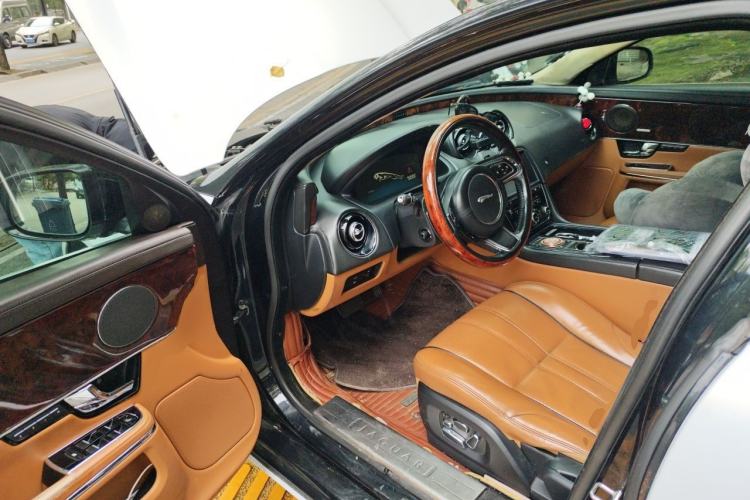 Used Jaguar XJ 2012 XJL 3.0 Flagship Business Edition Driver Seat