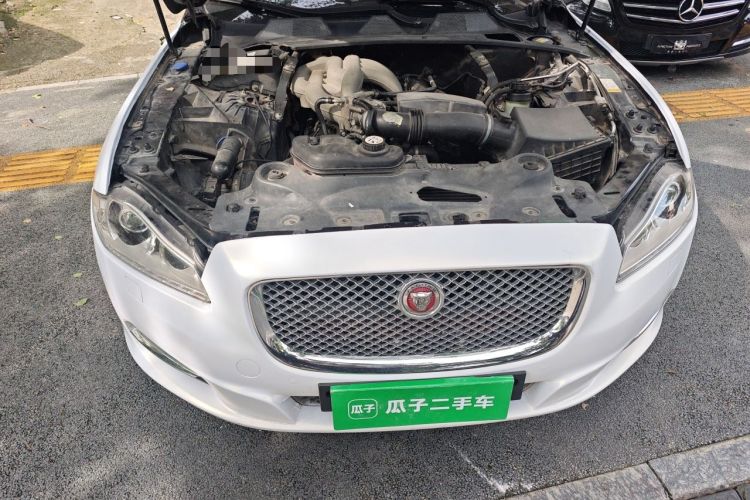 Used Jaguar XJ 2012 XJL 3.0 Flagship Business Edition Engine Bay