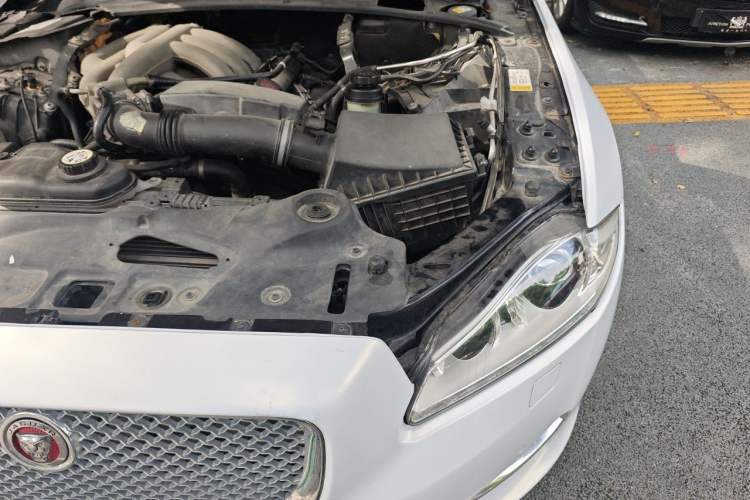 Used Jaguar XJ 2012 XJL 3.0 Flagship Business Edition Engine Bay Left