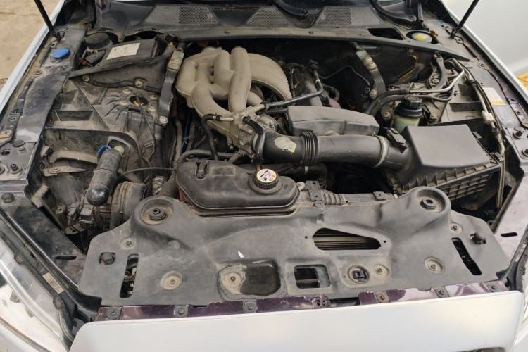 Used Jaguar XJ 2012 XJL 3.0 Flagship Business Edition Engine Bay