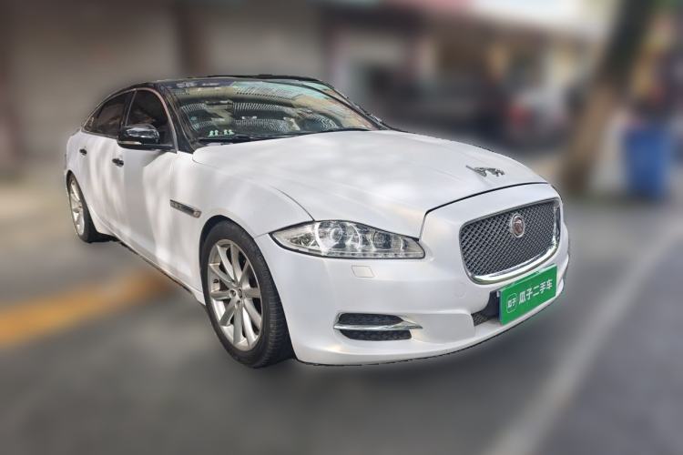Used Jaguar XJ 2012 XJL 3.0 Flagship Business Edition Front Right 45 Deg