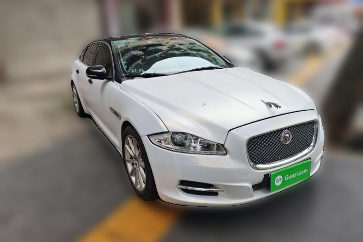 Used Jaguar XJ 2012 XJL 3.0 Flagship Business Edition Front Right 45 Deg