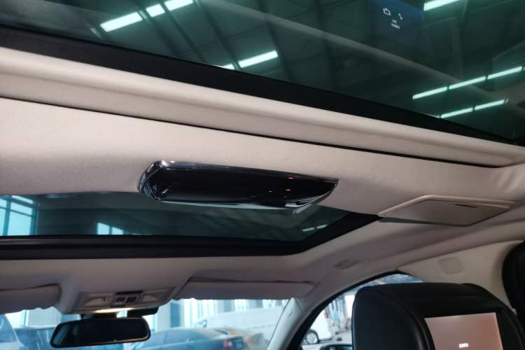 Used Jaguar XJ 2012 XJL 3.0 Panoramic Business Edition Headliner