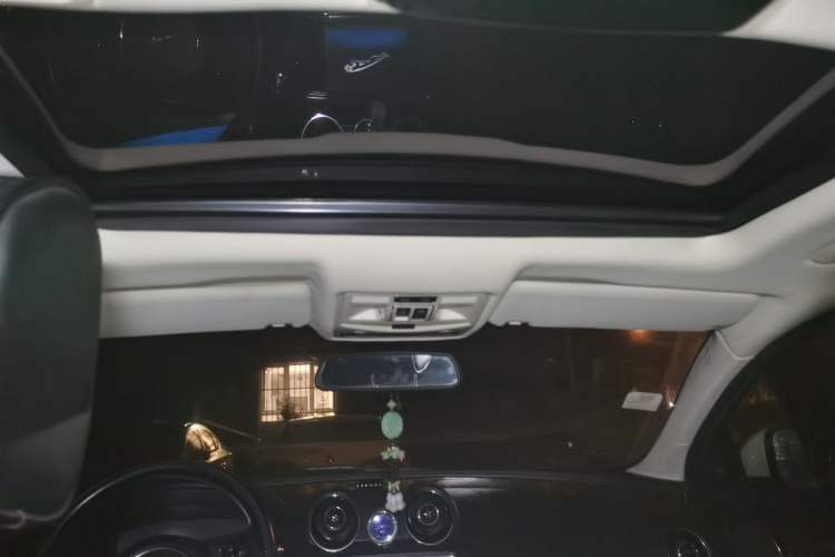 Used Jaguar XJ 2012 XJL 3.0 Panoramic Business Edition Headliner