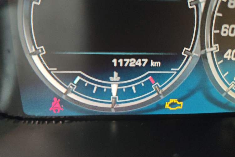 Used Jaguar XJ 2012 XJL 3.0 Flagship Business Edition Odometer Close Up
