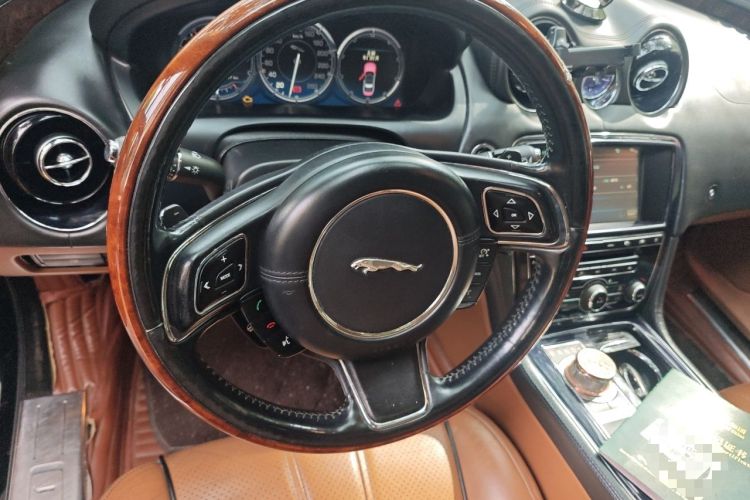 Used Jaguar XJ 2012 XJL 3.0 Flagship Business Edition Steering Wheel