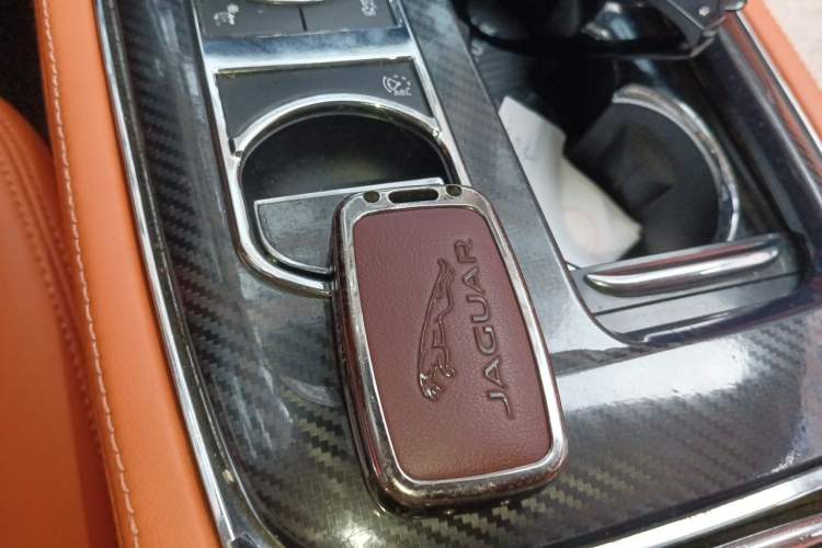 Used Jaguar XJ 2012 XJL 3.0 Panoramic Business Edition Vehicle Key