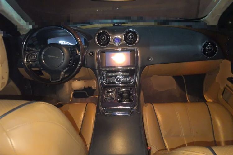 Used Jaguar XJ 2013 XJL 3.0 SC Flagship Business Edition Center Console