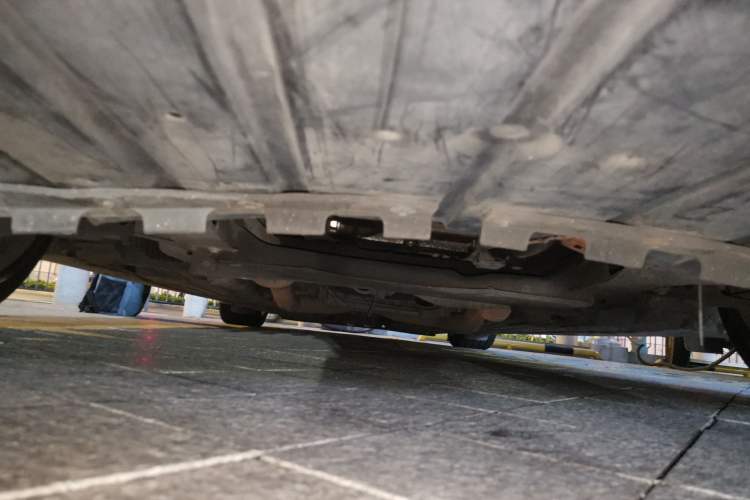 Used Jaguar XJ 2013 XJL 3.0 SC Four-Wheel Drive Flagship Business Edition Chassis Front