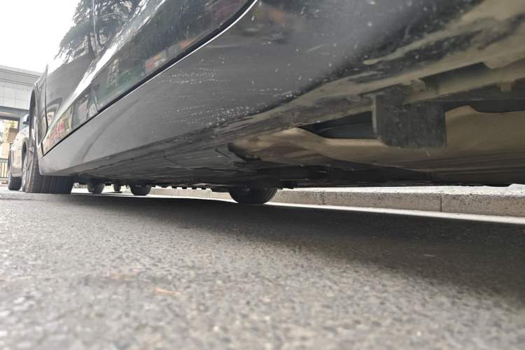 Used Jaguar XJ 2013 XJL 3.0 SC Panoramic Business Edition Chassis Rear Left