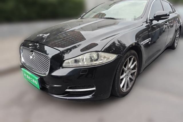 Ojetý Jaguar XJ 2013 XJL 3.0 SC Panoramic Business Edition