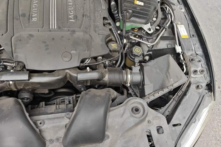 Used Jaguar XJ 2013 XJL 3.0 SC Panoramic Business Edition Engine Bay Left