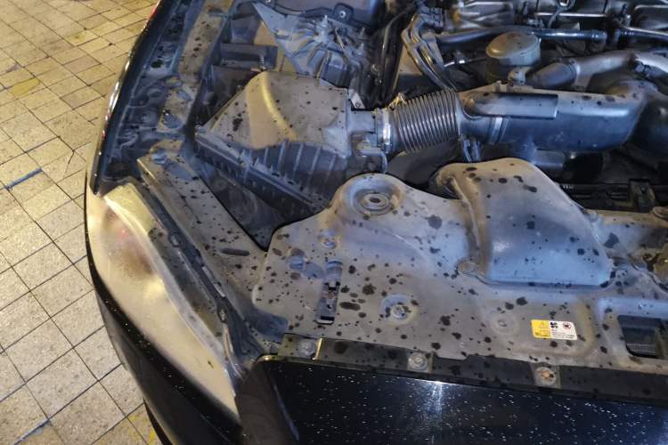 Used Jaguar XJ 2013 XJL 3.0 SC Four-Wheel Drive Flagship Business Edition Engine Bay Right