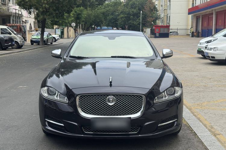 Used Jaguar XJ 2013 XJL 3.0 SC Cambridge Limited Edition Exterior 2