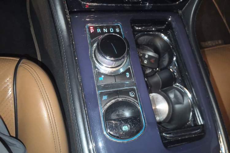 Used Jaguar XJ 2013 XJL 3.0 SC Flagship Business Edition Gear Lever