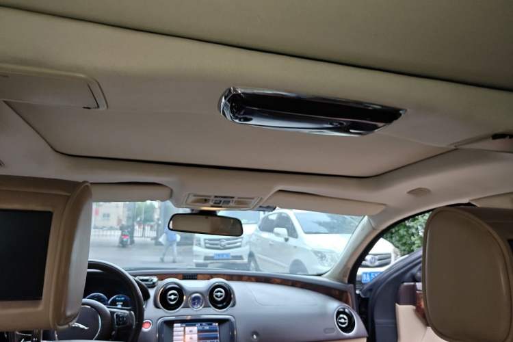 Used Jaguar XJ 2013 XJL 3.0 SC Panoramic Business Edition Headliner