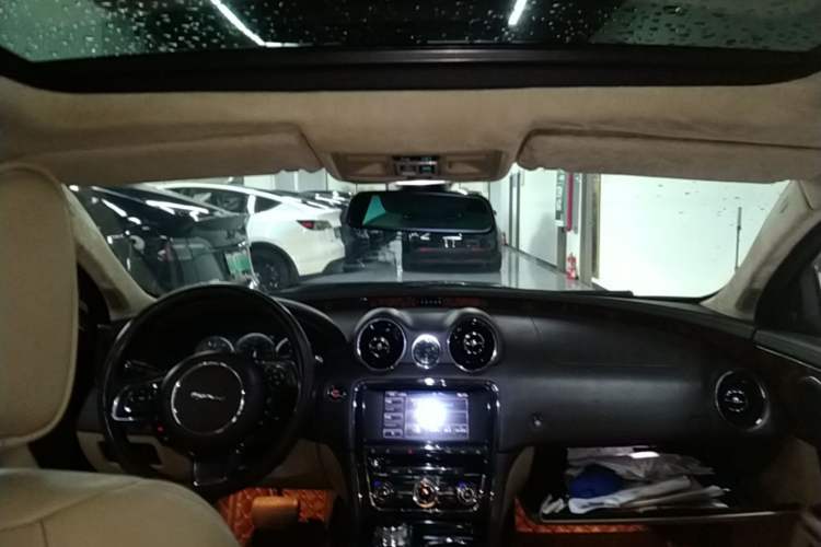 Used Jaguar XJ 2013 XJL 3.0 SC Cambridge Limited Edition Headliner