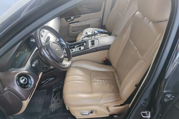Used Jaguar XJ 2013 XJL 3.0 SC Cambridge Limited Edition Left Front Seat