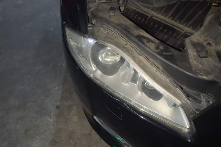 Used Jaguar XJ 2013 XJL 3.0 SC Flagship Business Edition Right Front Headlight