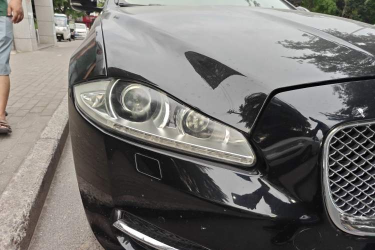Used Jaguar XJ 2013 XJL 3.0 SC Panoramic Business Edition Right Front Headlight