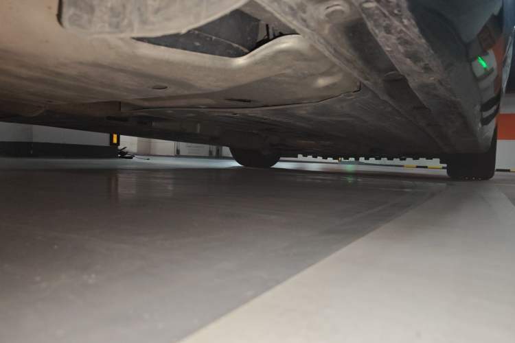 Used Jaguar XJ 2013 XJL 2.0T Elegance Business Edition Chassis Rear Right