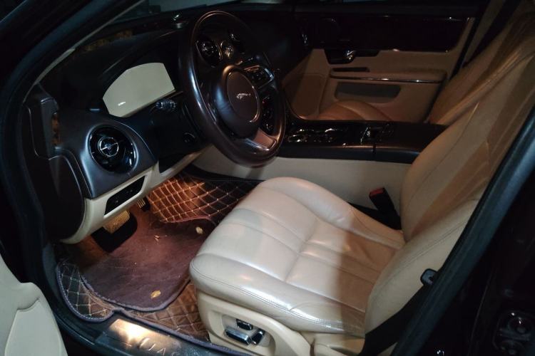 Used Jaguar XJ 2013 XJL 3.0 SC Panoramic Business Edition Driver Seat