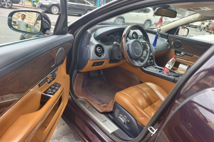 Used Jaguar XJ 2013 XJL 3.0 SC Flagship Business Edition Driver Seat