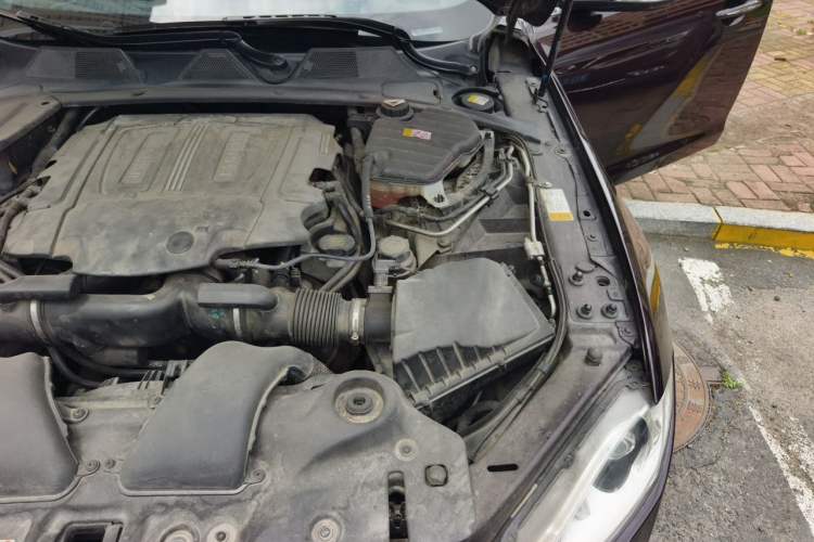 Used Jaguar XJ 2013 XJL 3.0 SC Flagship Business Edition Engine Bay Left